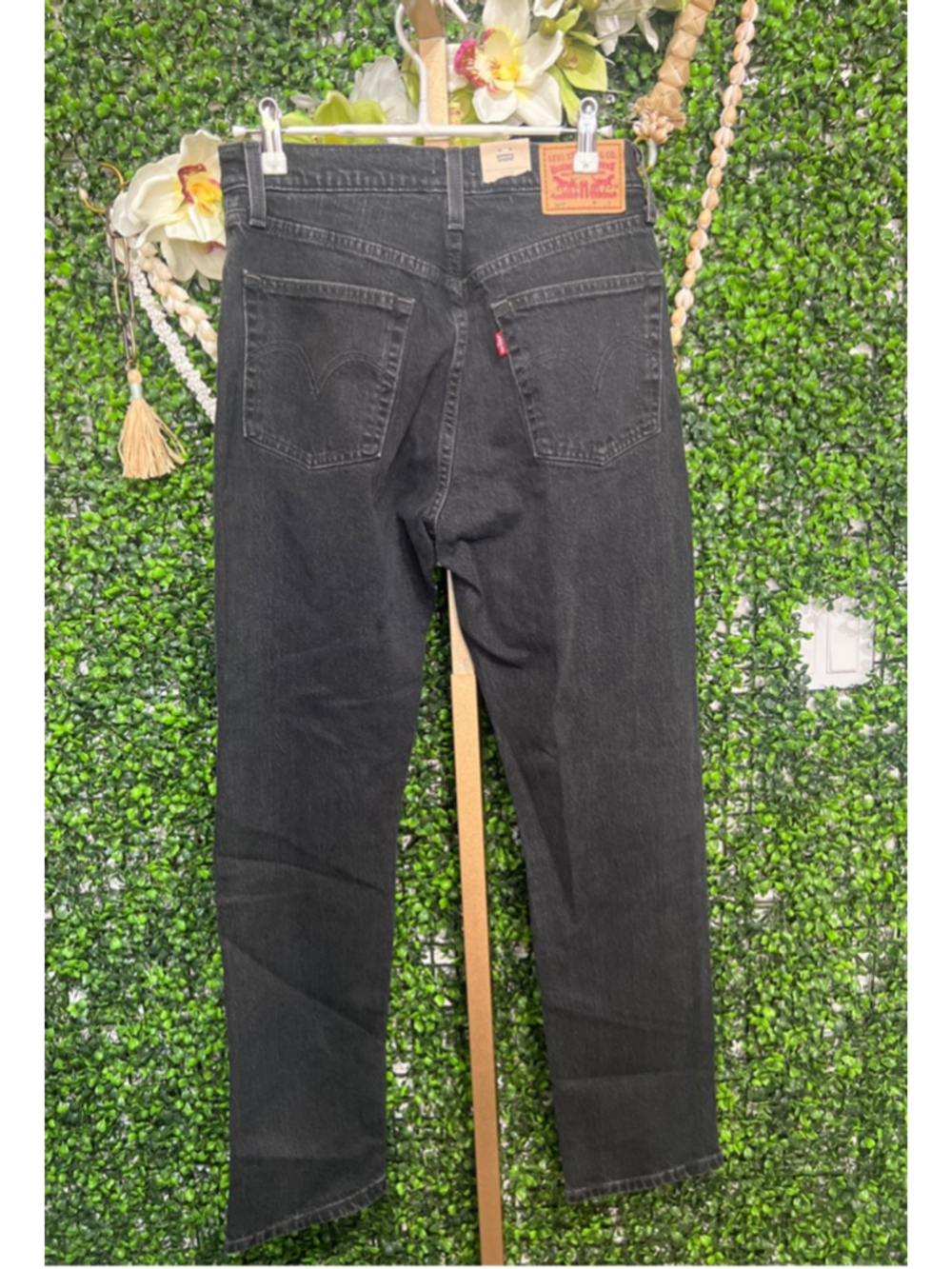 Women's Levi's Black 501 Original Straight Leg La La Jeans Size 26 Studded - Picture 10 of 12